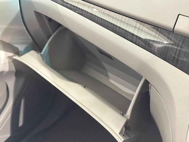 エスティマ アエラス　Ｓパッケージ　ＥＴＣ　バックカメラ　ナビ　両側電動スライドドア　オートライト　ＨＩＤ　スマートキー　電動格納ミラー　後席モニター　３列シート　ウォークスルー　ＣＶＴ　アルミホイール　ＣＤ（38枚目）