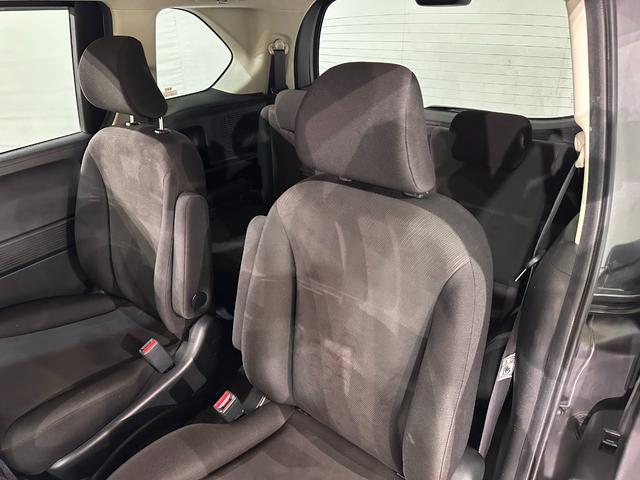 フリード Ｇ　ハイウェイエディション　ＥＴＣ　バックカメラ　ナビ　ＴＶ　両側スライド・片側電動　ＨＩＤ　キーレスエントリー　電動格納ミラー　３列シート　ウォークスルー　ＣＶＴ　アルミホイール　ＣＤ　ＤＶＤ再生　衝突安全ボディ（24枚目）