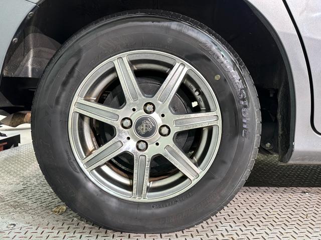 フリード Ｇ　ハイウェイエディション　ＥＴＣ　バックカメラ　ナビ　ＴＶ　両側スライド・片側電動　ＨＩＤ　キーレスエントリー　電動格納ミラー　３列シート　ウォークスルー　ＣＶＴ　アルミホイール　ＣＤ　ＤＶＤ再生　衝突安全ボディ（37枚目）