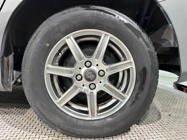 フリード Ｇ　ハイウェイエディション　ＥＴＣ　バックカメラ　ナビ　ＴＶ　両側スライド・片側電動　ＨＩＤ　キーレスエントリー　電動格納ミラー　３列シート　ウォークスルー　ＣＶＴ　アルミホイール　ＣＤ　ＤＶＤ再生　衝突安全ボディ（40枚目）