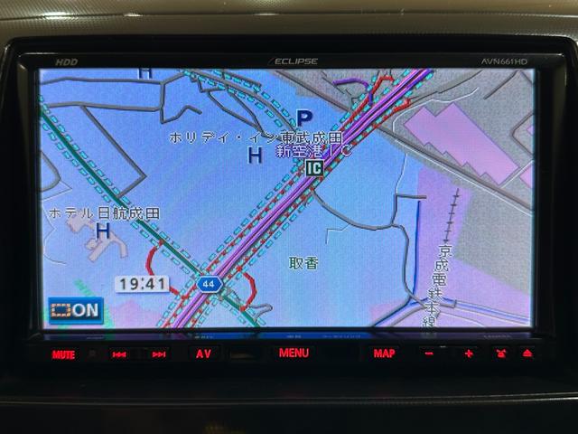 ナビ付き♪旅行やドライブも楽しいひと時！初めての道でも迷うことなくエスコートしてくれます。