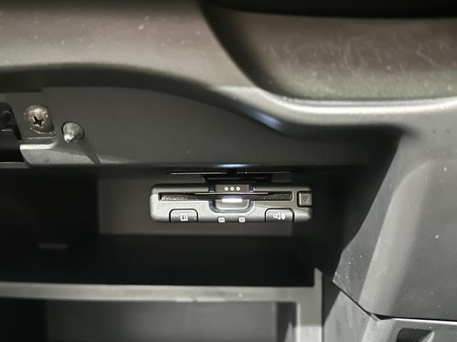 ノート ｅ－パワー　Ｂ　ＥＴＣ　バックカメラ　ナビ　クリアランスソナー　レーンアシスト　衝突被害軽減システム　オートライト　スマートキー　電動格納ミラー　ＣＶＴ　ＥＳＣ　Ｂｌｕｅｔｏｏｔｈ（16枚目）