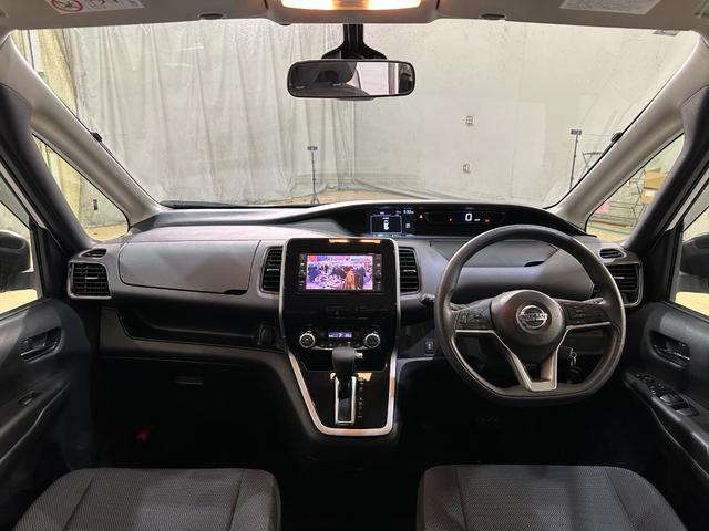 セレナ Ｂ　ＥＴＣ　ナビ　ＴＶ　オートクルーズコントロール　両側スライドドア　オートライト　キーレスエントリー　電動格納ミラー　３列シート　ＣＶＴ　ＣＤ　ミュージックプレイヤー接続　パワーウインドウ（5枚目）