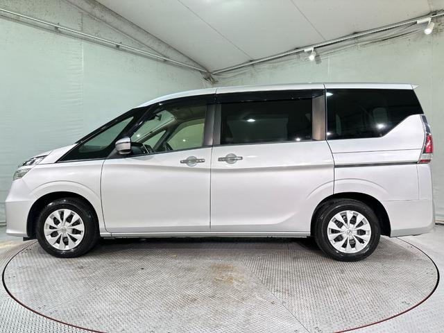 セレナ Ｂ　ＥＴＣ　ナビ　ＴＶ　オートクルーズコントロール　両側スライドドア　オートライト　キーレスエントリー　電動格納ミラー　３列シート　ＣＶＴ　ＣＤ　ミュージックプレイヤー接続　パワーウインドウ（21枚目）