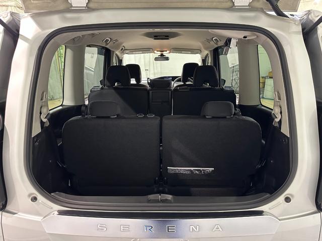 セレナ Ｂ　ＥＴＣ　ナビ　ＴＶ　オートクルーズコントロール　両側スライドドア　オートライト　キーレスエントリー　電動格納ミラー　３列シート　ＣＶＴ　ＣＤ　ミュージックプレイヤー接続　パワーウインドウ（23枚目）