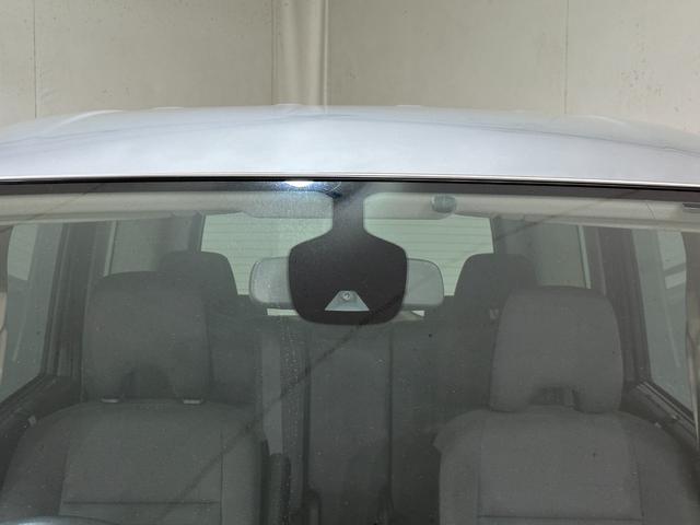 セレナ Ｂ　ＥＴＣ　ナビ　ＴＶ　オートクルーズコントロール　両側スライドドア　オートライト　キーレスエントリー　電動格納ミラー　３列シート　ＣＶＴ　ＣＤ　ミュージックプレイヤー接続　パワーウインドウ（29枚目）