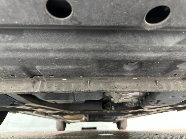 セレナ Ｂ　ＥＴＣ　ナビ　ＴＶ　オートクルーズコントロール　両側スライドドア　オートライト　キーレスエントリー　電動格納ミラー　３列シート　ＣＶＴ　ＣＤ　ミュージックプレイヤー接続　パワーウインドウ（35枚目）