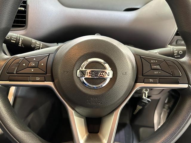 セレナ Ｂ　ＥＴＣ　ナビ　ＴＶ　オートクルーズコントロール　両側スライドドア　オートライト　キーレスエントリー　電動格納ミラー　３列シート　ＣＶＴ　ＣＤ　ミュージックプレイヤー接続　パワーウインドウ（39枚目）