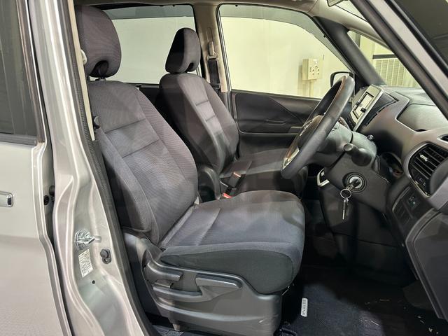 セレナ Ｂ　ＥＴＣ　ナビ　ＴＶ　オートクルーズコントロール　両側スライドドア　オートライト　キーレスエントリー　電動格納ミラー　３列シート　ＣＶＴ　ＣＤ　ミュージックプレイヤー接続　パワーウインドウ（41枚目）