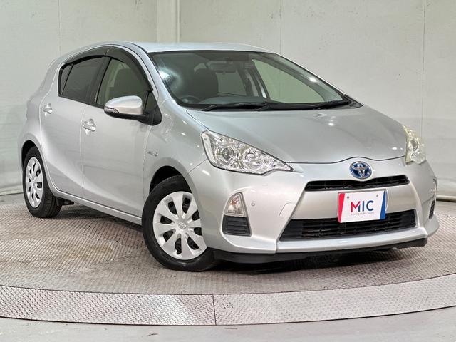 アクア G ナビ ETC オートライト スマートキー 電動格納ミラー CVT 衝突安全ボディ ABS ESC CD エアコン パワーステアリング パワーウィンドウ エアバッグ(14枚目)