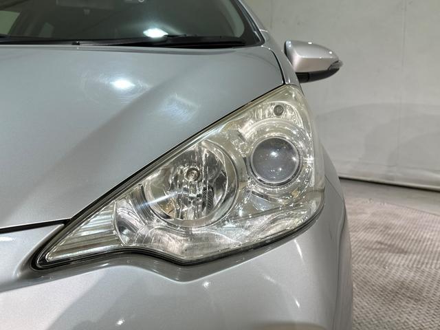 アクア G ナビ ETC オートライト スマートキー 電動格納ミラー CVT 衝突安全ボディ ABS ESC CD エアコン パワーステアリング パワーウィンドウ エアバッグ(24枚目)