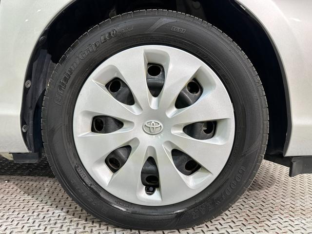 アクア G ナビ ETC オートライト スマートキー 電動格納ミラー CVT 衝突安全ボディ ABS ESC CD エアコン パワーステアリング パワーウィンドウ エアバッグ(38枚目)