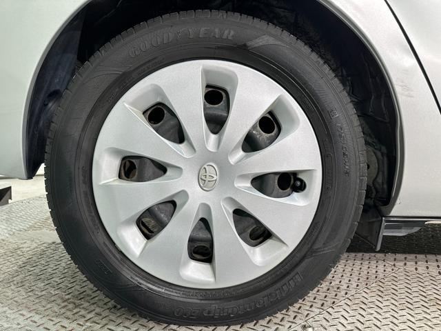 アクア G ナビ ETC オートライト スマートキー 電動格納ミラー CVT 衝突安全ボディ ABS ESC CD エアコン パワーステアリング パワーウィンドウ エアバッグ(39枚目)