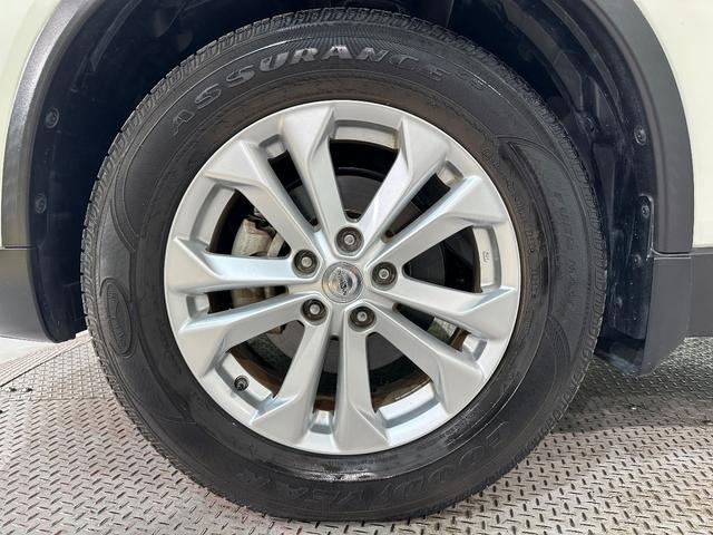 エクストレイル 20Xt エマージェンシーブレーキパッケージ 4WD ドライブレコーダー ETC 全周囲カメラ クリアランスソナー オートクルーズコントロール 衝突被害軽減システム オートライト LEDヘッドランプ 電動リアゲート アルミホイール スマートキー(41枚目)