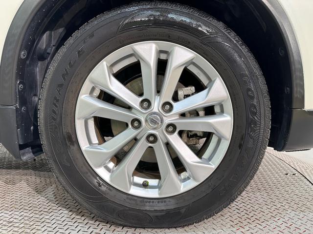 エクストレイル 20Xt エマージェンシーブレーキパッケージ 4WD ドライブレコーダー ETC 全周囲カメラ クリアランスソナー オートクルーズコントロール 衝突被害軽減システム オートライト LEDヘッドランプ 電動リアゲート アルミホイール スマートキー(42枚目)