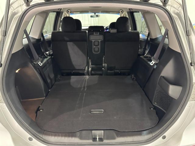 オデッセイ MX・エアロパッケージ ETC バックカメラ ナビ TV HID キーレス 電動格納ミラー 3列シート CVT アルミホイール CD DVD再生 衝突安全ボディ ABS ESC エアコン ABS エアバッグ Wエアコン(32枚目)