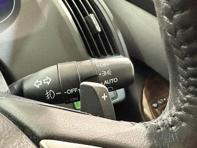 オデッセイ MX・エアロパッケージ ETC バックカメラ ナビ TV HID キーレス 電動格納ミラー 3列シート CVT アルミホイール CD DVD再生 衝突安全ボディ ABS ESC エアコン ABS エアバッグ Wエアコン(41枚目)