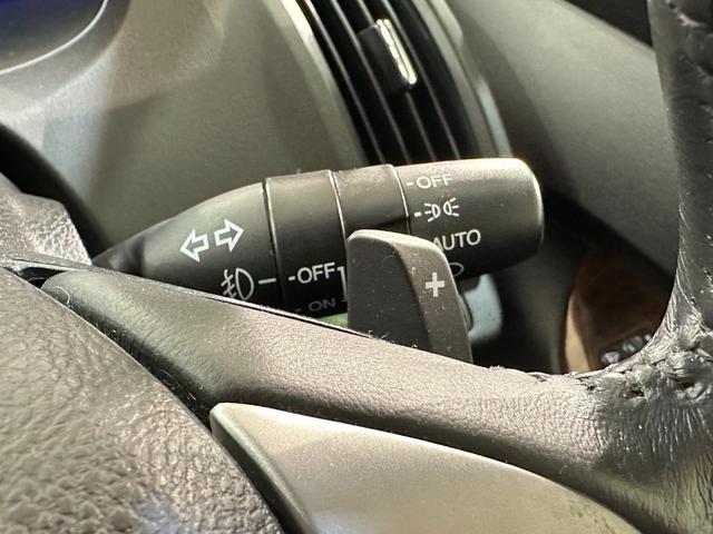 オデッセイ MX・エアロパッケージ ETC バックカメラ ナビ TV HID キーレス 電動格納ミラー 3列シート CVT アルミホイール CD DVD再生 衝突安全ボディ ABS ESC エアコン ABS エアバッグ Wエアコン(42枚目)