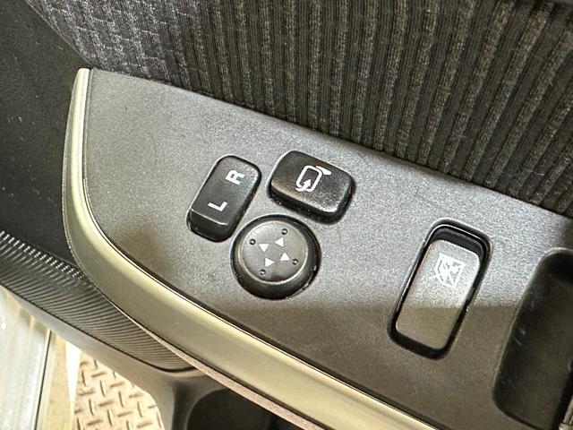 ソリオ ハイブリッドＭＸ　全周囲カメラ　ナビ　ＴＶ　両側スライド・片側電動　クリアランスソナー　アダプテイブクルーズコントロール　アルミホイール　オートライト　スマートキー　アイドリングストップ　電動格納ミラー　シートヒーター（15枚目）