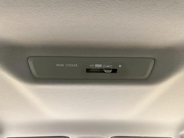 ヴォクシー ハイブリッドＸ　バックカメラ　ナビ　ＴＶ　両側スライド・片側電動　オートライト　ＬＥＤヘッドランプ　スマートキー　電動格納ミラー　３列シート　ＣＶＴ　アルミホイール　ＣＤ　ＤＶＤ再生　Ｂｌｕｅｔｏｏｔｈ（32枚目）