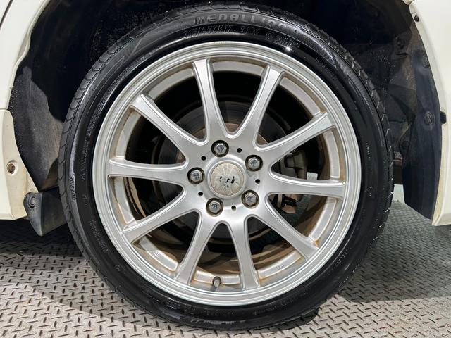 ヴォクシー ハイブリッドＸ　バックカメラ　ナビ　ＴＶ　両側スライド・片側電動　オートライト　ＬＥＤヘッドランプ　スマートキー　電動格納ミラー　３列シート　ＣＶＴ　アルミホイール　ＣＤ　ＤＶＤ再生　Ｂｌｕｅｔｏｏｔｈ（46枚目）