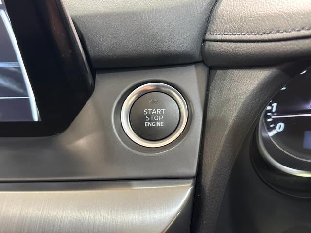 エンジン始動も楽チンです。イチイチ鍵を出す手間も無くなりますよ。