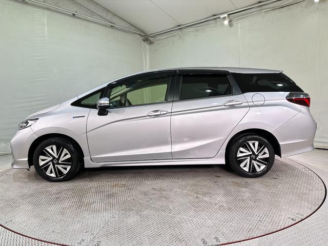 シャトル ハイブリッド ホンダセンシング ドライブレコーダー ETC バックカメラ ナビ アダプティブクルーズコントロール レーンアシスト 衝突被害軽減システム オートライト スマートキー アイドリングストップ 電動格納ミラー AT(18枚目)