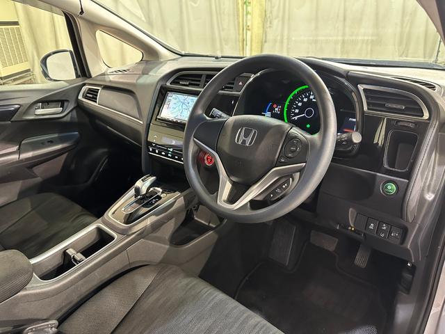 シャトル ハイブリッド ホンダセンシング ドライブレコーダー ETC バックカメラ ナビ アダプティブクルーズコントロール レーンアシスト 衝突被害軽減システム オートライト スマートキー アイドリングストップ 電動格納ミラー AT(37枚目)