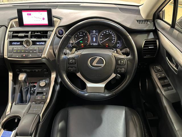 NX NX300h Iパッケージ レザーシート エアロ ETC バックカメラ クリアランスソナー アダプティブクルーズコントロール レーンアシスト パワーシート 衝突被害軽減システム ナビ TV オートマチックハイビーム ムーンルーフ(5枚目)