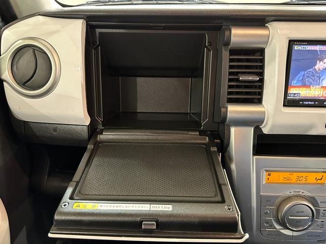 ハスラー Ｇ　４ＷＤ　バックカメラ　ナビ　ＴＶ　キーレスエントリー　アイドリングストップ　電動格納ミラー　シートヒーター　ＭＴ　ＡＢＳ　ＣＤ　ドライブレコーダー　パワーウインドウ　パワーステアリング　エアバッグ（32枚目）