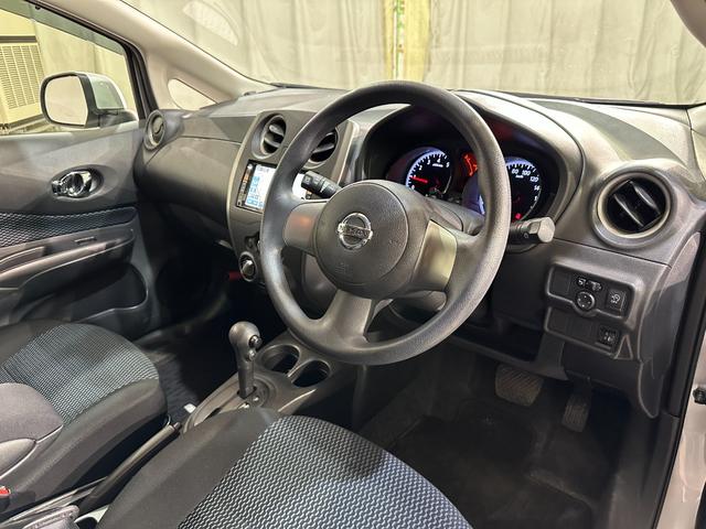 ノート X ETC ナビ TV バックモニター スマートキー 電動格納ミラー パワーウインドウ パワーステアリング CD DVD USB Bluetooth アルミホイール ABS エアバッグ(13枚目)