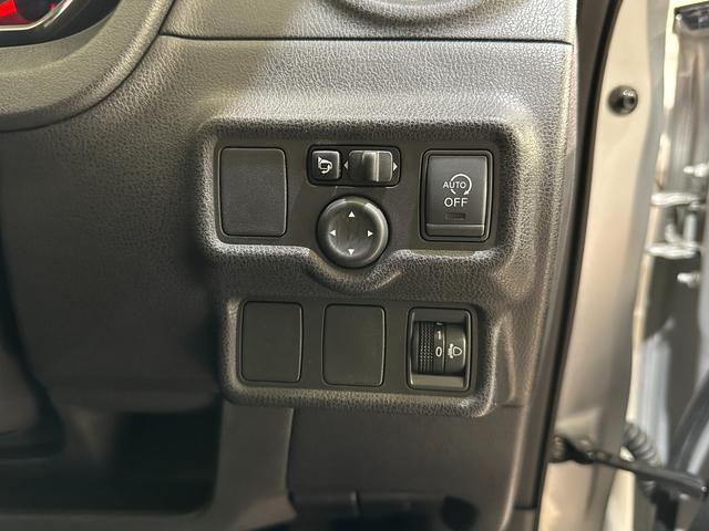 ノート X ETC ナビ TV バックモニター スマートキー 電動格納ミラー パワーウインドウ パワーステアリング CD DVD USB Bluetooth アルミホイール ABS エアバッグ(15枚目)