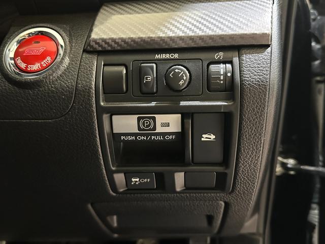 レガシィツーリングワゴン 2.5GT tS 4WD ナビ TV オートクルーズコントロール アルミホイール オートライト HID パワーシート スマートキー 電動格納ミラー AT 盗難防止システム 衝突安全ボディ ABS ESC CD(12枚目)