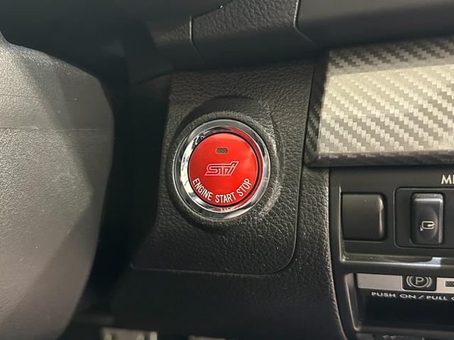 レガシィツーリングワゴン 2.5GT tS 4WD ナビ TV オートクルーズコントロール アルミホイール オートライト HID パワーシート スマートキー 電動格納ミラー AT 盗難防止システム 衝突安全ボディ ABS ESC CD(13枚目)