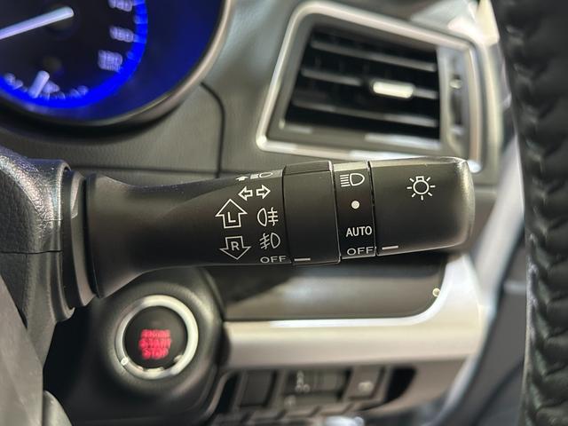 レガシィB4 リミテッド 革シート 4WD レーンアシスト オートクルーズコントロール 衝突被害軽減システム バックカメラ ナビ TV アルミホイール オートライト LEDヘッドランプ CVT シートヒーター スマートキー(12枚目)