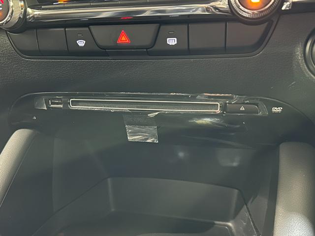 MAZDA3ファストバック 15Sツーリング ETC 全周囲カメラ ナビ アダプティブクルーズコントロール 衝突被害軽減システム アルミホイール オートマチックハイビーム オートライト デジタルインナーミラー Bluetooth CD(11枚目)