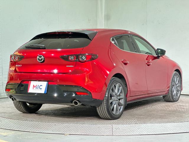 MAZDA3ファストバック 15Sツーリング ETC 全周囲カメラ ナビ アダプティブクルーズコントロール 衝突被害軽減システム アルミホイール オートマチックハイビーム オートライト デジタルインナーミラー Bluetooth CD(20枚目)