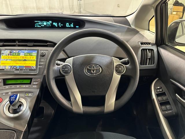 プリウス Ｓ　ナビ　ワンオーナー　ドライブレコーダー　ＥＴＣ　オートライト　ＨＩＤ　ＣＶＴ　電動格納ミラー　衝突安全ボディ　ＡＢＳ　エアコン　パワーステアリング　パワーウィンドウ　ドライブレコーダー（7枚目）