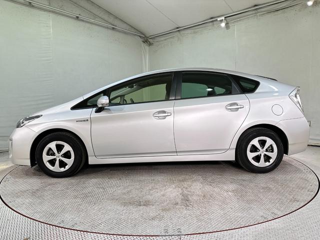 プリウス Ｓ　ナビ　ワンオーナー　ドライブレコーダー　ＥＴＣ　オートライト　ＨＩＤ　ＣＶＴ　電動格納ミラー　衝突安全ボディ　ＡＢＳ　エアコン　パワーステアリング　パワーウィンドウ　ドライブレコーダー（21枚目）