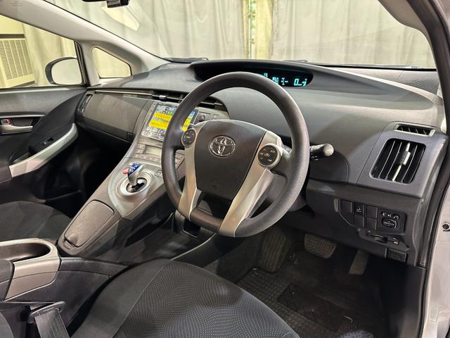 プリウス Ｓ　ナビ　ワンオーナー　ドライブレコーダー　ＥＴＣ　オートライト　ＨＩＤ　ＣＶＴ　電動格納ミラー　衝突安全ボディ　ＡＢＳ　エアコン　パワーステアリング　パワーウィンドウ　ドライブレコーダー（35枚目）