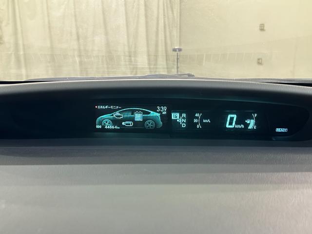 プリウス Ｓ　ナビ　ワンオーナー　ドライブレコーダー　ＥＴＣ　オートライト　ＨＩＤ　ＣＶＴ　電動格納ミラー　衝突安全ボディ　ＡＢＳ　エアコン　パワーステアリング　パワーウィンドウ　ドライブレコーダー（37枚目）