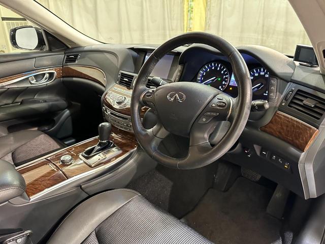 ご覧頂きまして誠に有難うございます！！是非ご来店して頂き、実際にご覧になって頂ければと思います。お客様からのご連絡をスタッフ一同、心よりお待ちしております