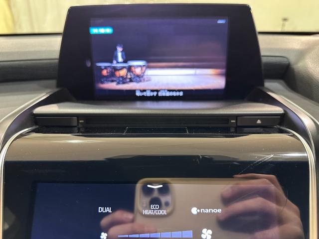 クラウンハイブリッド Ｓ　Ｃパッケージ　ＥＴＣ　クリアランスソナー　アダプティブクルーズコントロール　衝突被害軽減システム　バックカメラ　ナビ　ＴＶ　アルミホイール　オートマチックハイビーム　オートライト　Ｂｌｕｅｔｏｏｔｈ（7枚目）