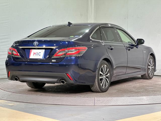 クラウンハイブリッド Ｓ　Ｃパッケージ　ＥＴＣ　クリアランスソナー　アダプティブクルーズコントロール　衝突被害軽減システム　バックカメラ　ナビ　ＴＶ　アルミホイール　オートマチックハイビーム　オートライト　Ｂｌｕｅｔｏｏｔｈ（20枚目）