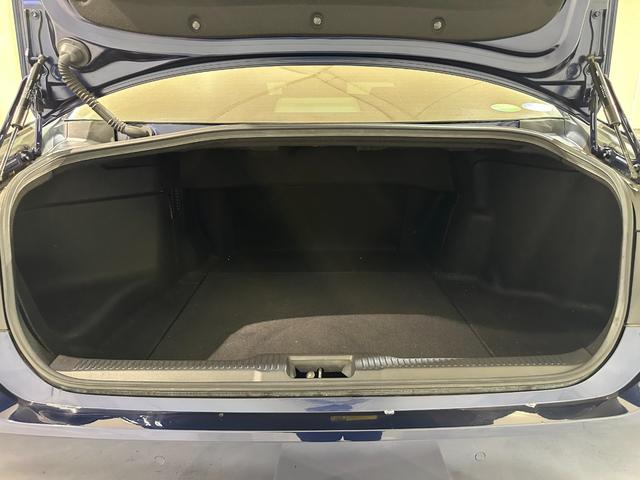 クラウンハイブリッド Ｓ　Ｃパッケージ　ＥＴＣ　クリアランスソナー　アダプティブクルーズコントロール　衝突被害軽減システム　バックカメラ　ナビ　ＴＶ　アルミホイール　オートマチックハイビーム　オートライト　Ｂｌｕｅｔｏｏｔｈ（33枚目）