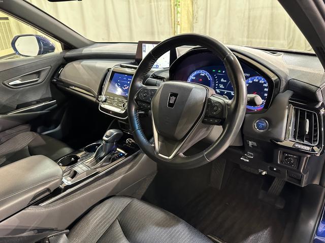 クラウンハイブリッド Ｓ　Ｃパッケージ　ＥＴＣ　クリアランスソナー　アダプティブクルーズコントロール　衝突被害軽減システム　バックカメラ　ナビ　ＴＶ　アルミホイール　オートマチックハイビーム　オートライト　Ｂｌｕｅｔｏｏｔｈ（36枚目）