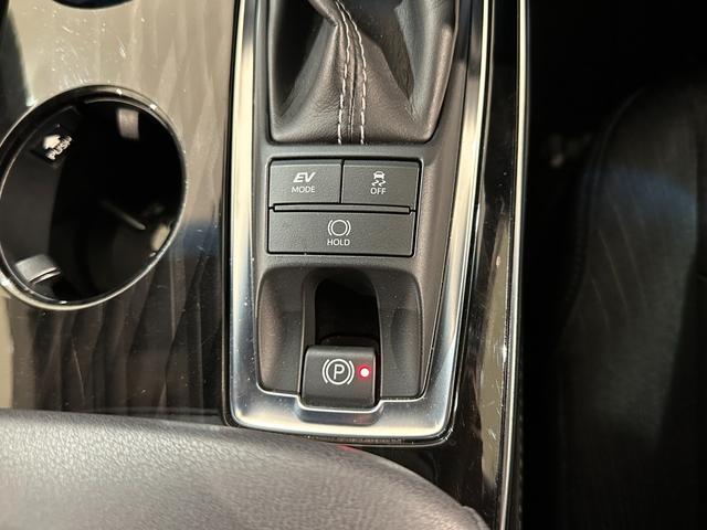 クラウンハイブリッド Ｓ　Ｃパッケージ　ＥＴＣ　クリアランスソナー　アダプティブクルーズコントロール　衝突被害軽減システム　バックカメラ　ナビ　ＴＶ　アルミホイール　オートマチックハイビーム　オートライト　Ｂｌｕｅｔｏｏｔｈ（47枚目）