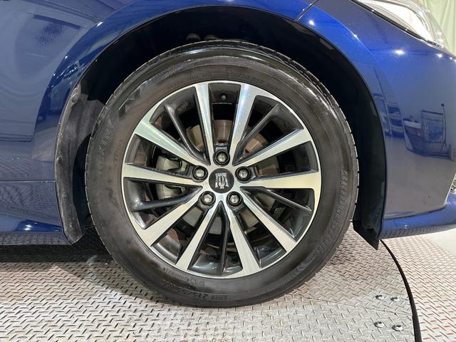 クラウンハイブリッド Ｓ　Ｃパッケージ　ＥＴＣ　クリアランスソナー　アダプティブクルーズコントロール　衝突被害軽減システム　バックカメラ　ナビ　ＴＶ　アルミホイール　オートマチックハイビーム　オートライト　Ｂｌｕｅｔｏｏｔｈ（53枚目）