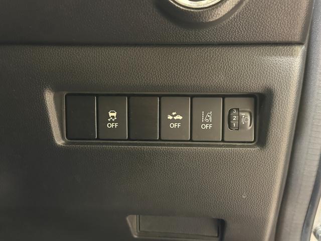 スイフト ＸＬ　セーフティパッケージ装着車　ドライブレコーダー　バックカメラ　オートクルーズコントロール　衝突被害軽減システム　アルミホイール　オートライト　スマートキー　電動格納ミラー　シートヒーター　ＭＴ　パワーウインドウ（12枚目）