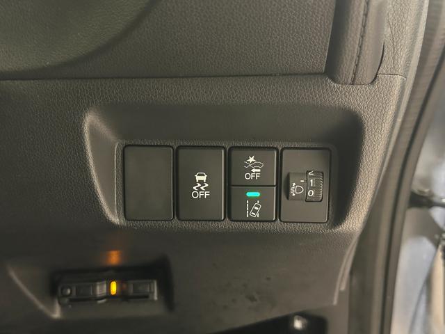 シャトル ハイブリッド　ホンダセンシング　ドライブレコーダー　ＥＴＣ　バックカメラ　ナビ　アダプティブクルーズコントロール　レーンアシスト　衝突被害軽減システム　オートライト　スマートキー　電動格納ミラー　衝突安全ボディ　Ｂｌｕｅｔｏｏｔｈ（10枚目）